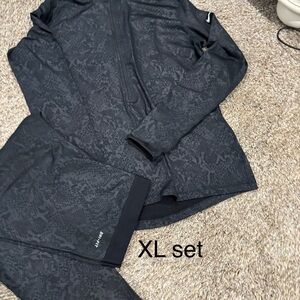 Nike Black Patterned Activewear Set